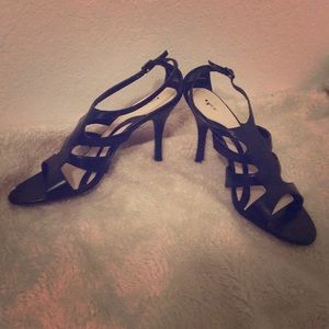 apt.9 open-toed heels. Box included!